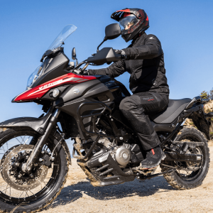 Touring Jacket Rs taichi: The Essence of Long-Distance Comfort and Versatility